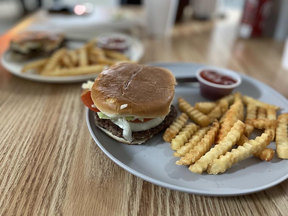 Becky's Grocery and Grill